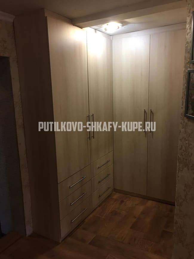 Распашные шкафы Путилково