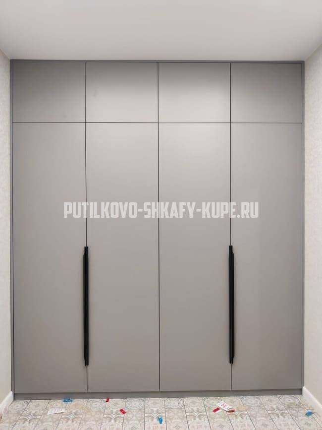 Распашные шкафы Путилково